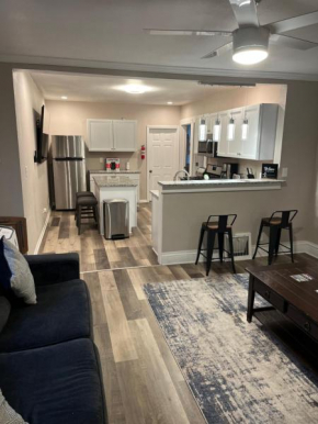 Lakeside Haven Oasis, Lower Unit